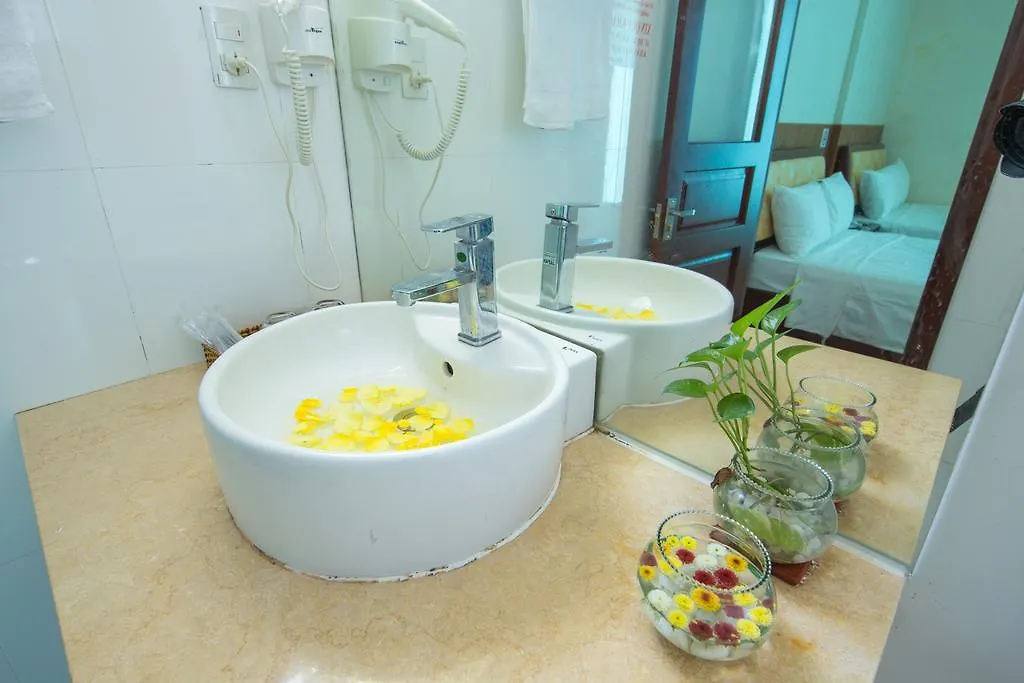 Hung Tuyen Hotel Da Nang Vietnam