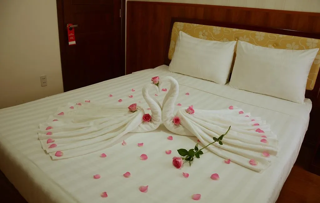 Hung Tuyen Hotel Da Nang 2*,